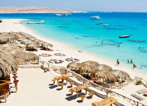 رحلة جزيرة الجفتون الغردقة – اكتشف جمال البحر الأحمر في أجمل الجزر