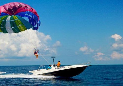 رحلة باراشوت الغردقة – تجربة الباراسيلينج فوق البحر الأحمر
